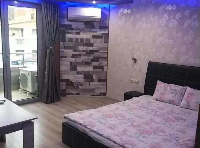 при братята - Apartments&studios Отель *